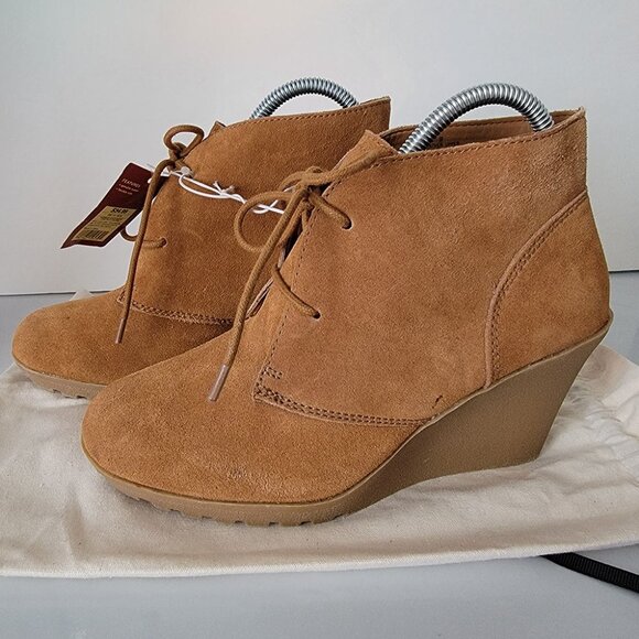 Merona Suede Wedge Heels Size 9 Chestnut *NWT* - Picture 2 of 16